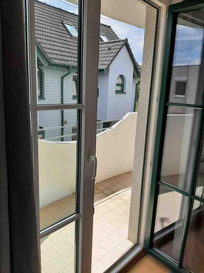 Modern Flat Incl Parking, Near Metro U1 Apartment