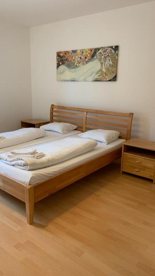 Modern Flat Incl Parking, Near Metro U1 Apartment Wien