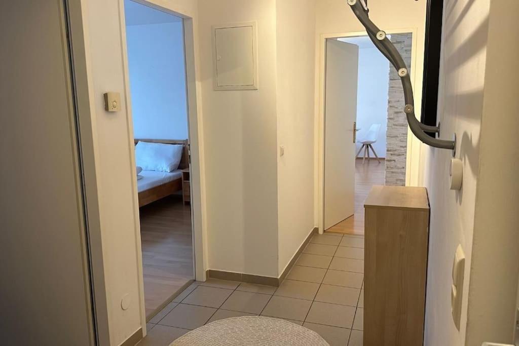 Apartment Modern Flat Incl Parking, Near Metro U1